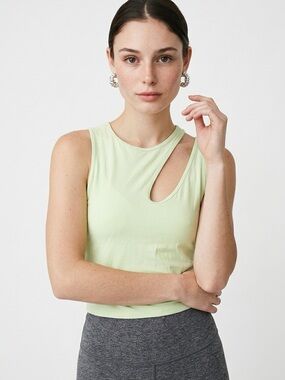 LULULEMON | Shoulder Cut-Out Yoga Tank Top in Kohlrabi Green Women’s Size 8